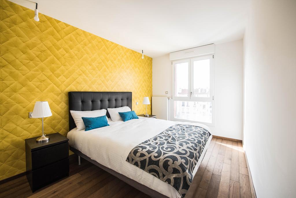 Clichy Apartment *