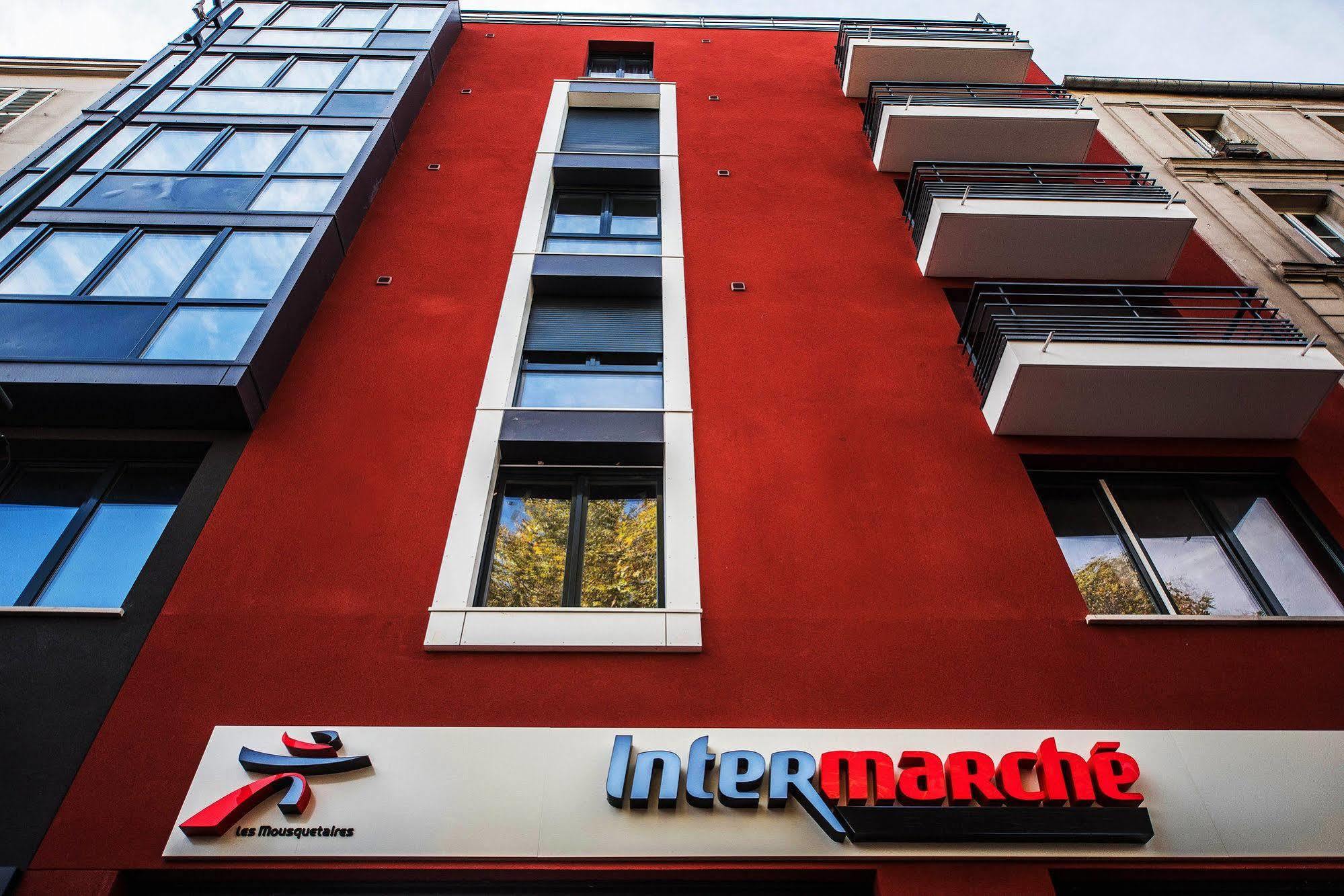 Clichy Apartment Paris