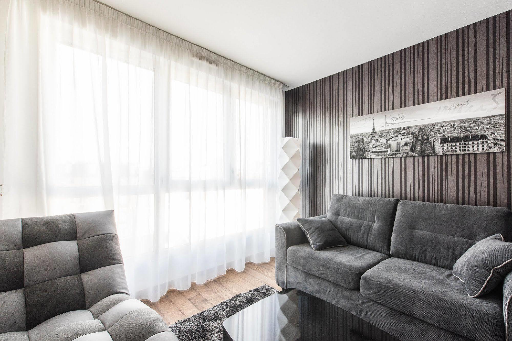 Clichy Apartment Paris